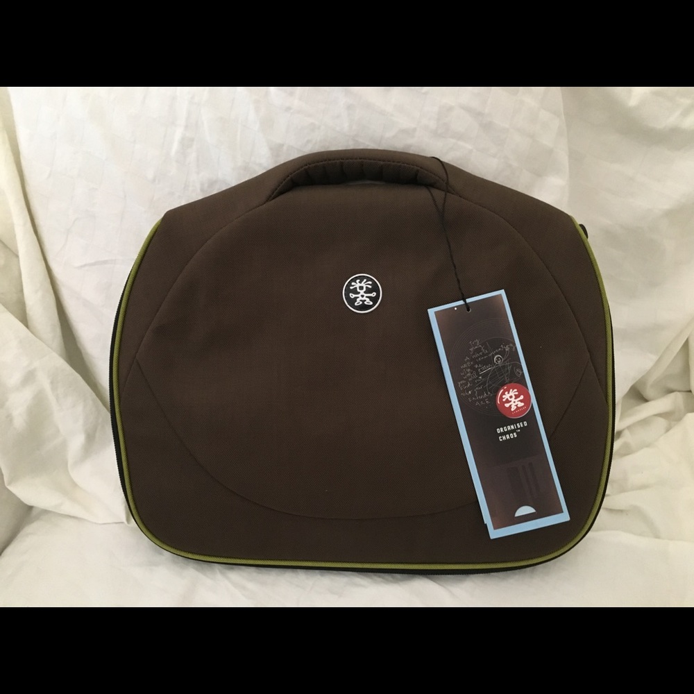 Crumpler Laptop Bag / Sleeve